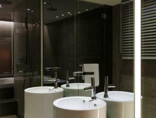 Hotel H